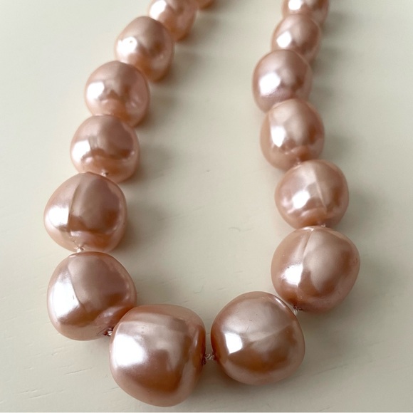 Gorgeous vintage champagne blush faux chunky pearl choker necklace midcentury - Picture 3 of 10